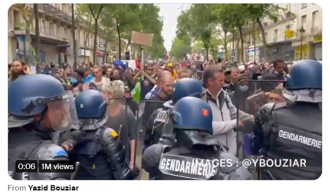 All Across France Citizens Take to the Streets and Clash with Police Protesting New Mandatory COVID-19 Vaccine Measures French-Protests